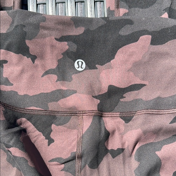 lululemon Wunder train Camo Leggings - excellent condition - Picture 2 of 6